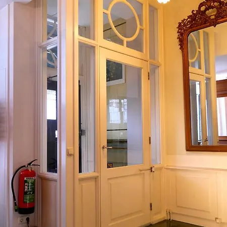 Adolesce Ξενοδοχείο 2*