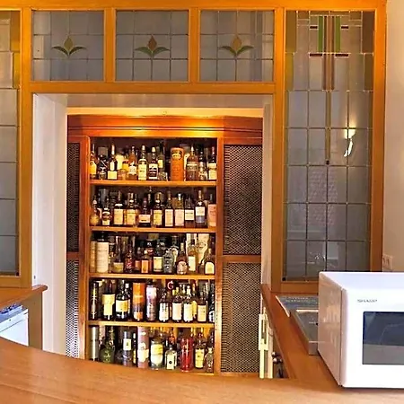 Adolesce Hotel 2*