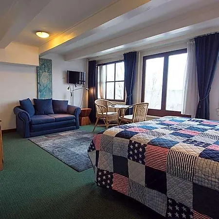 Adolesce Hotel Amsterdam